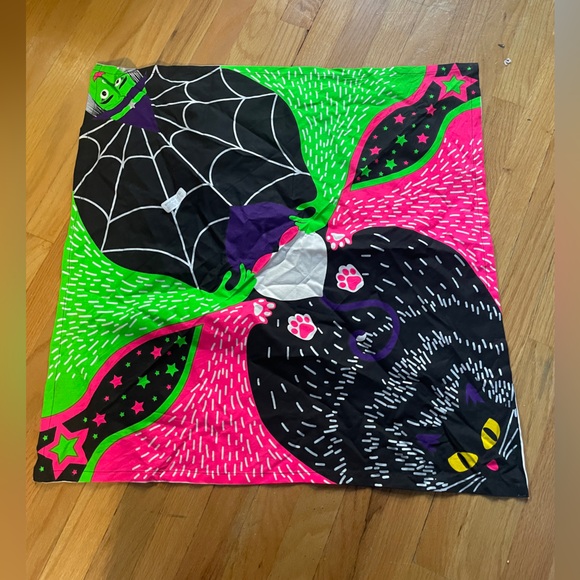 Accessories - Spooky Halloween square bandana with black cat and witch